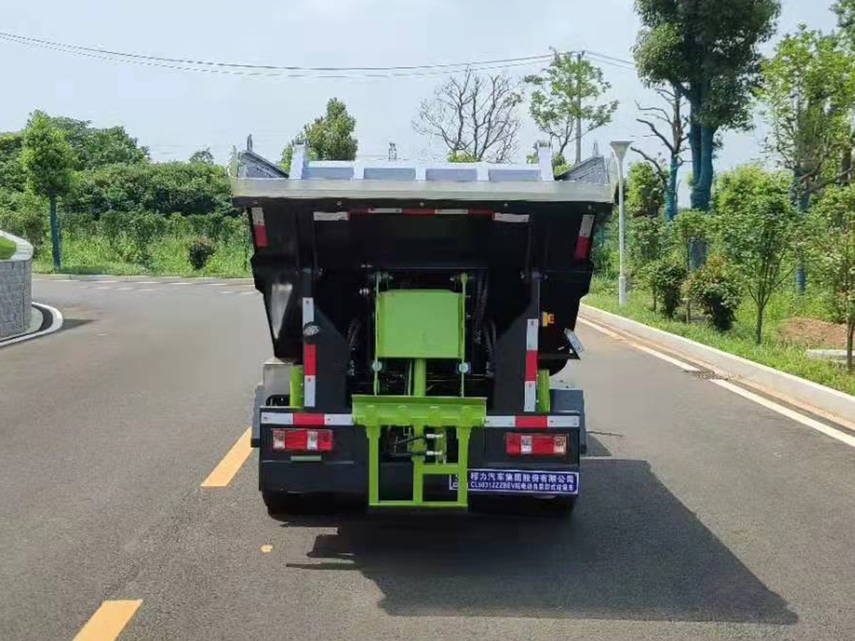 東風純電動自裝卸垃圾車