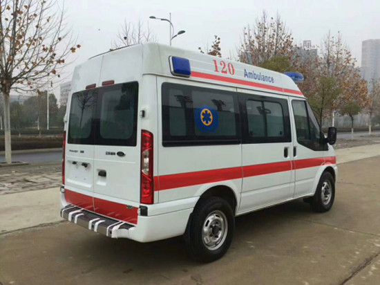 國六福特新世代V348短軸中頂救護(hù)車