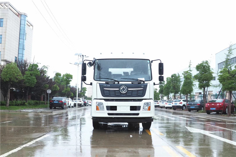 東風(fēng)天龍后八輪20噸噴霧車，國(guó)六綠化噴灑車